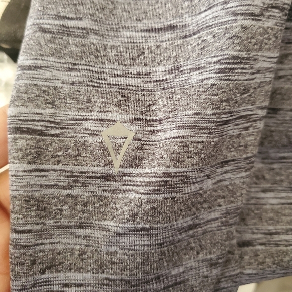 Ivivva Leggings Size 12 - Picture 4 of 5